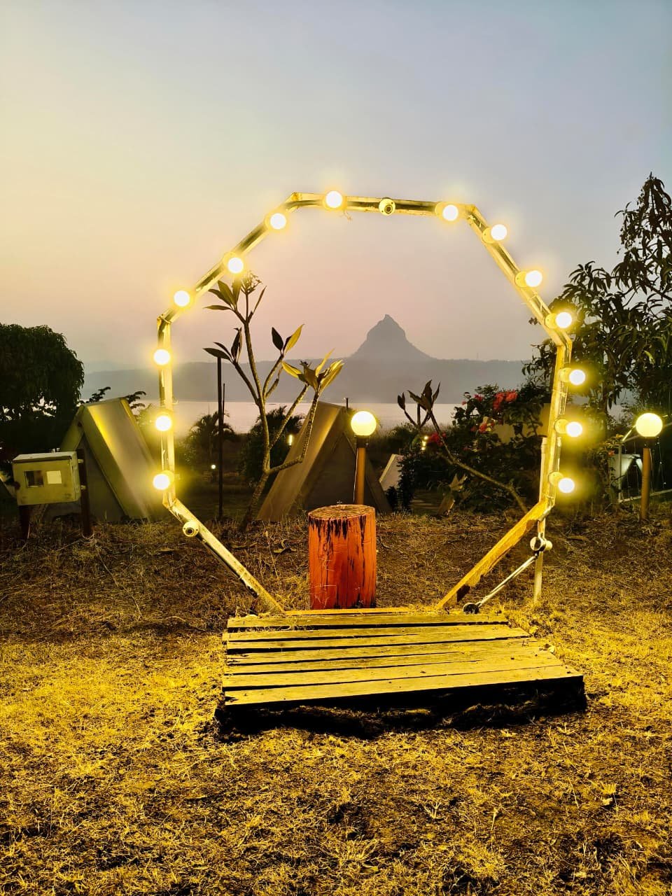 PHOTO-2025-11-21-19-35-41